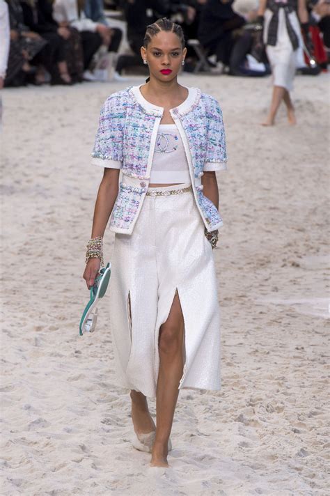 chanel taleur primavera 2019|Chanel spring fashion.